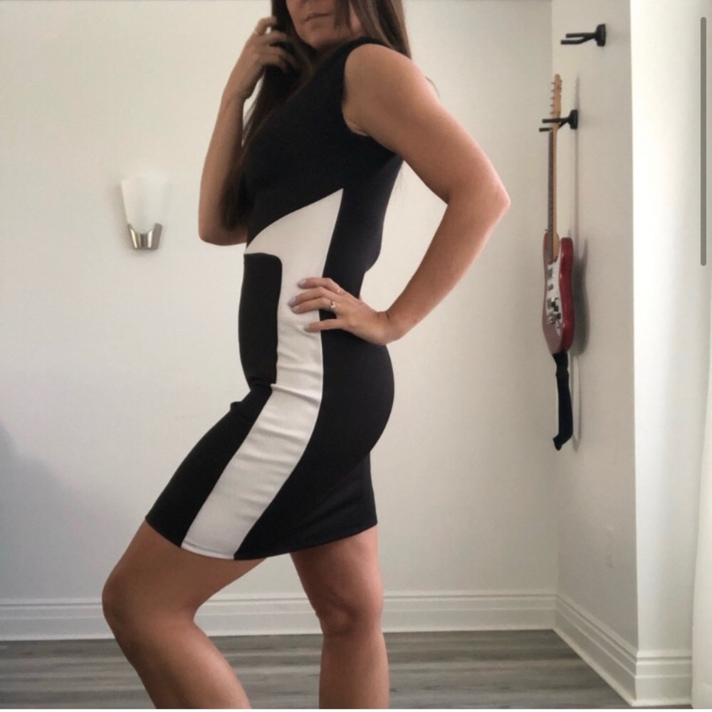 🖤🤍Mossimo Classic Dress - Picture 2 of 5